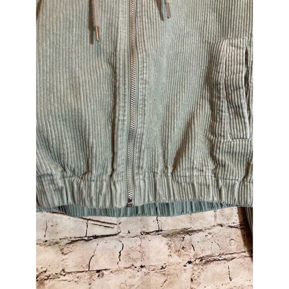 Forever 21 Corduroy Jacket Womens XS Light Sage Green Front Zip Hooded Bomber - Picture 11 of 13